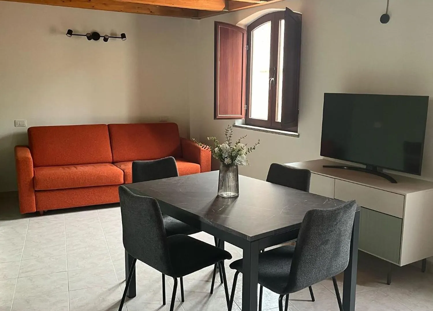 Civico 116 Apartments Iglesias İtalya